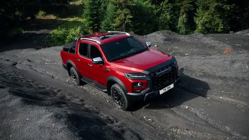 JAC T9 Urban: цены на новую «городскую» версию пикапа с пружинной задней подвеской (вместо рессор)