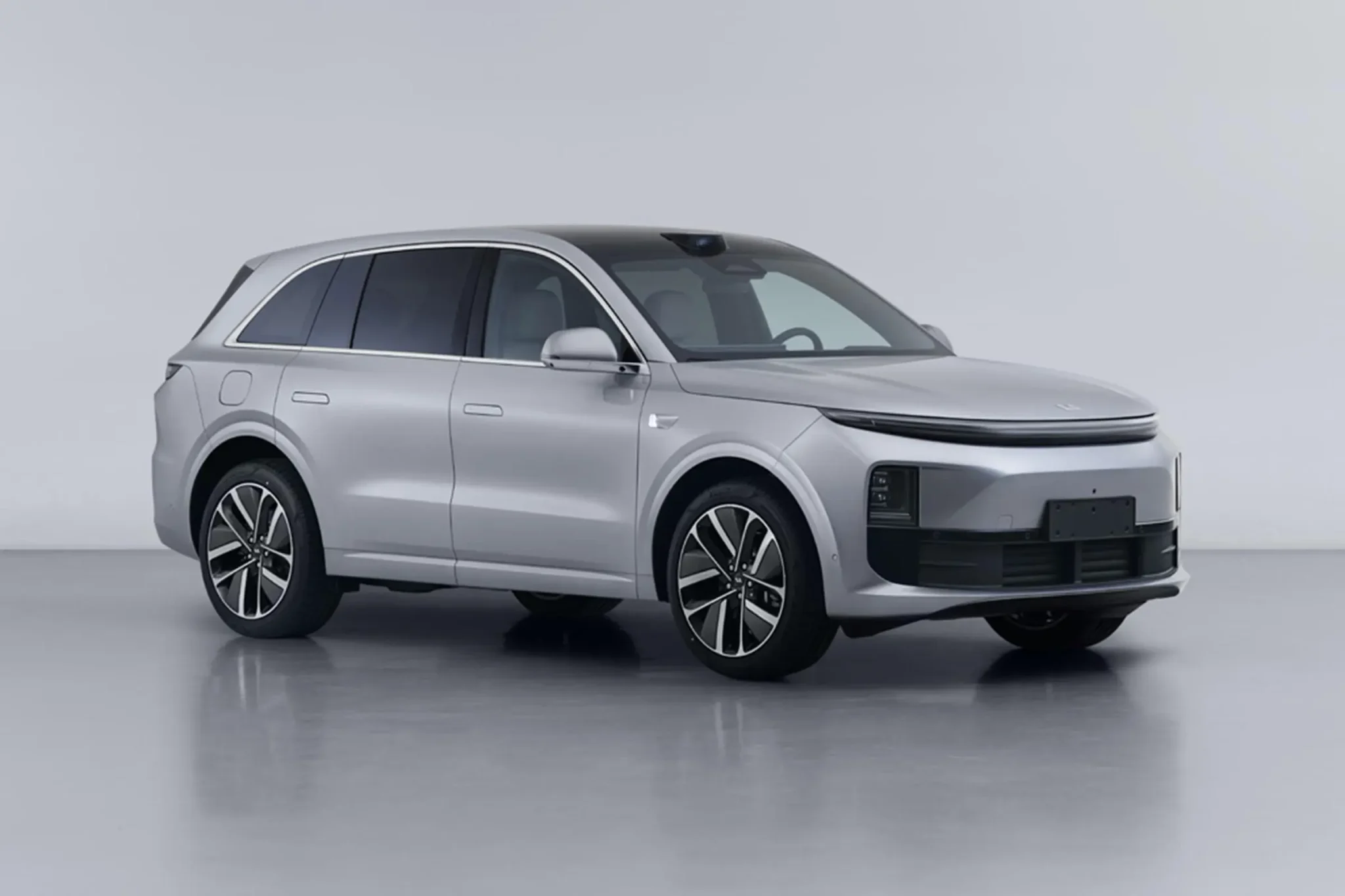 Li Auto L6 2024 (Lixiang): самый младший кроссовер марки скоро выйдет на рынок. Цены, фото, старт продаж и характеристики