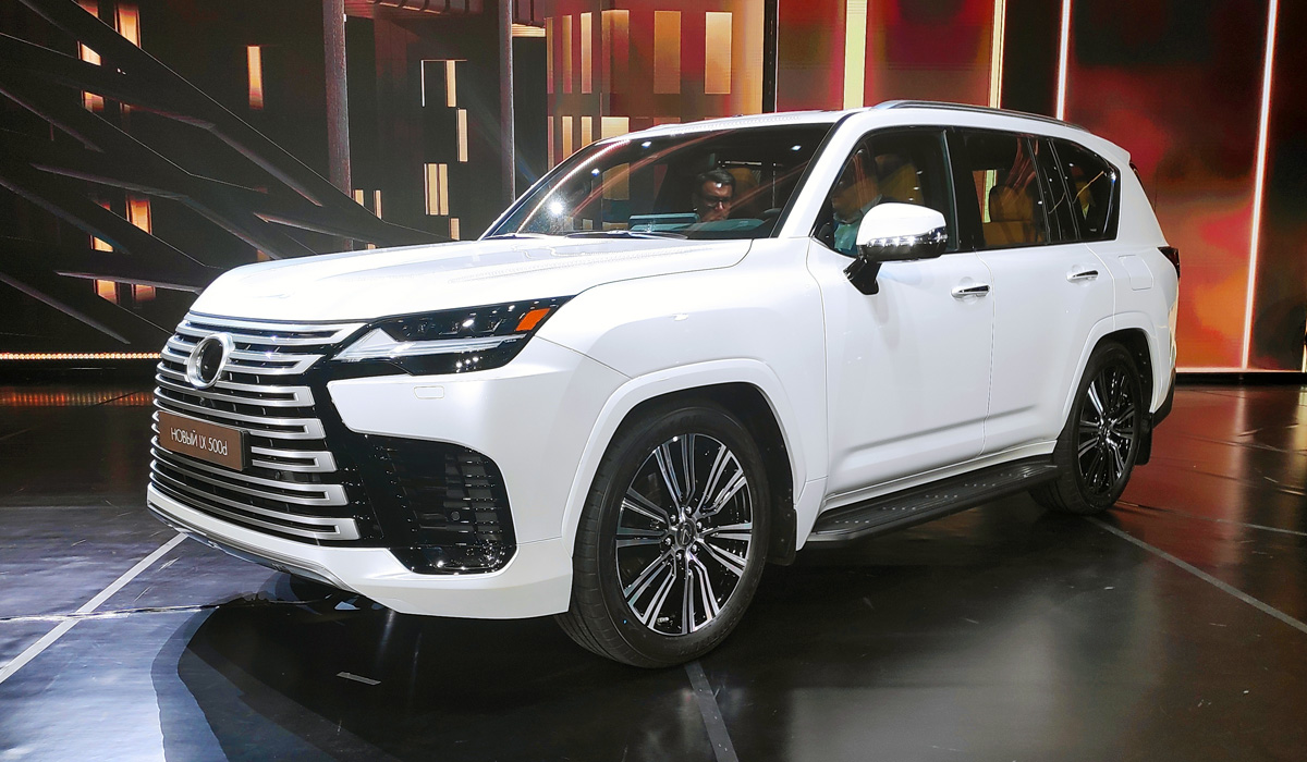Lexus LX