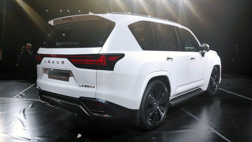 Lexus LX