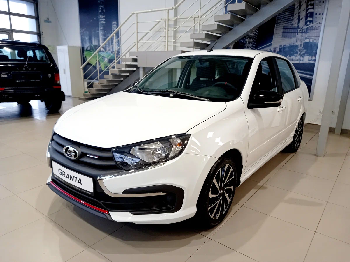 Лады подорожали на 50-60 тыс руб: 13 мая 2024 года АвтоВАЗ снова поднял цены на весь модельный ряд. Обновленные прайс-листы