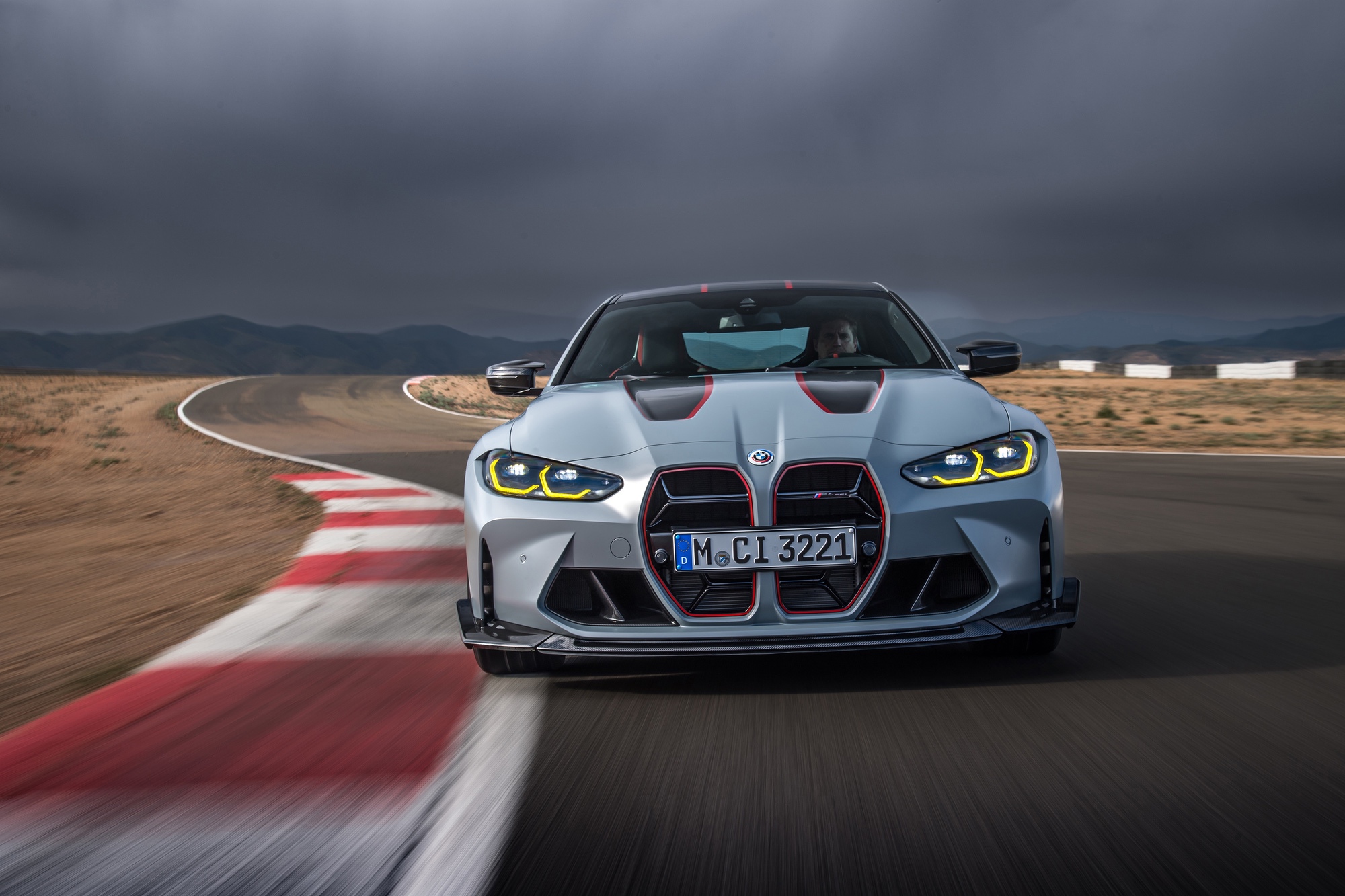 BMW M4 CS выйдет в 2024 году (это доработанная и лимитированная модификация)
