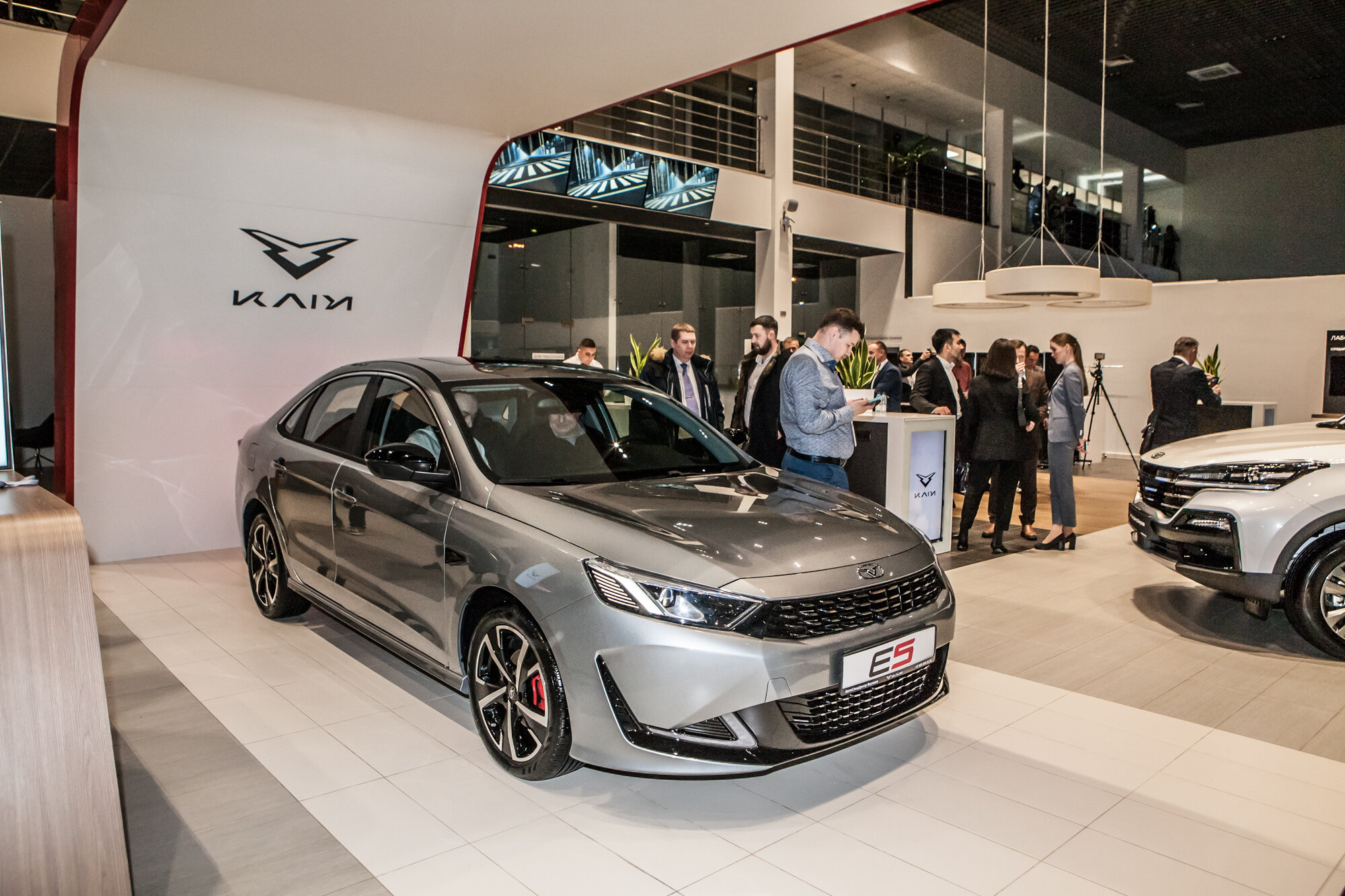Kaiyi E5 2023: старт продаж в России. Опубликованы цены и комплектации