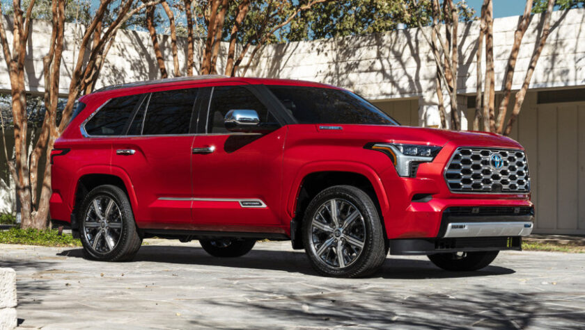 Toyota Sequoia 2022