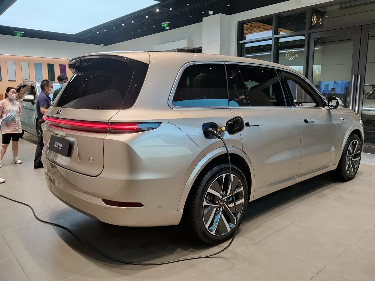 Последовательные гибриды 2026 в России: все модели с ценами и фото (+новинки, рейтинг лучших и пример расчета транспортного налога). Voyah Taishan, GAC S7, Evolute i-Space и Li Auto