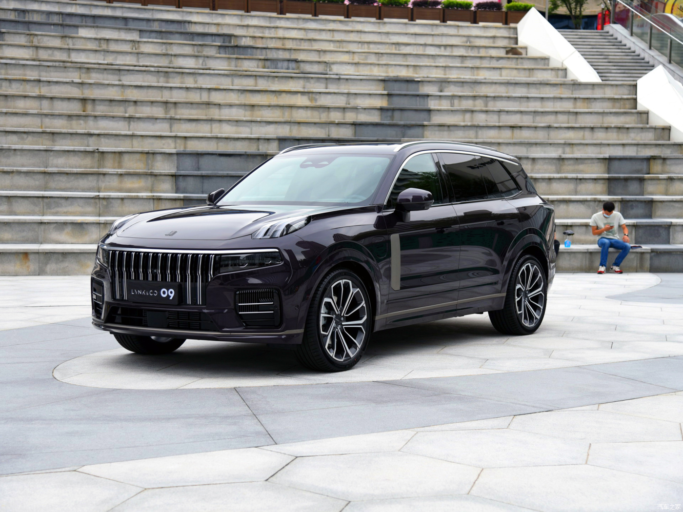 Lynk & Co 09 2023: гибридный кроссовер на платформе Volvo XC90