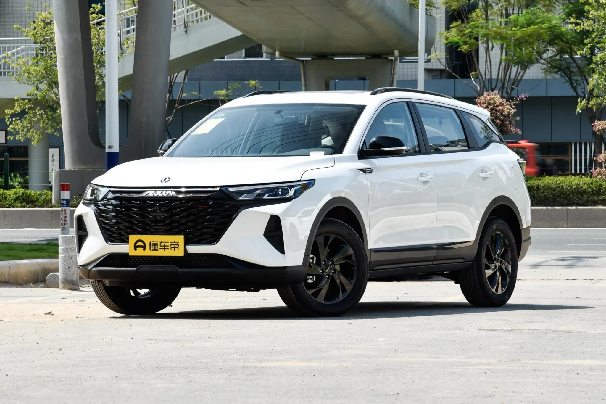 Dongfeng AX7 2024: в России скоро появится новый среднеразмерый кроссовер