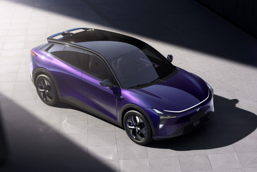 Jiyue 01 2024: электромобиль созданный IT-корпорацией Baidu и Geely