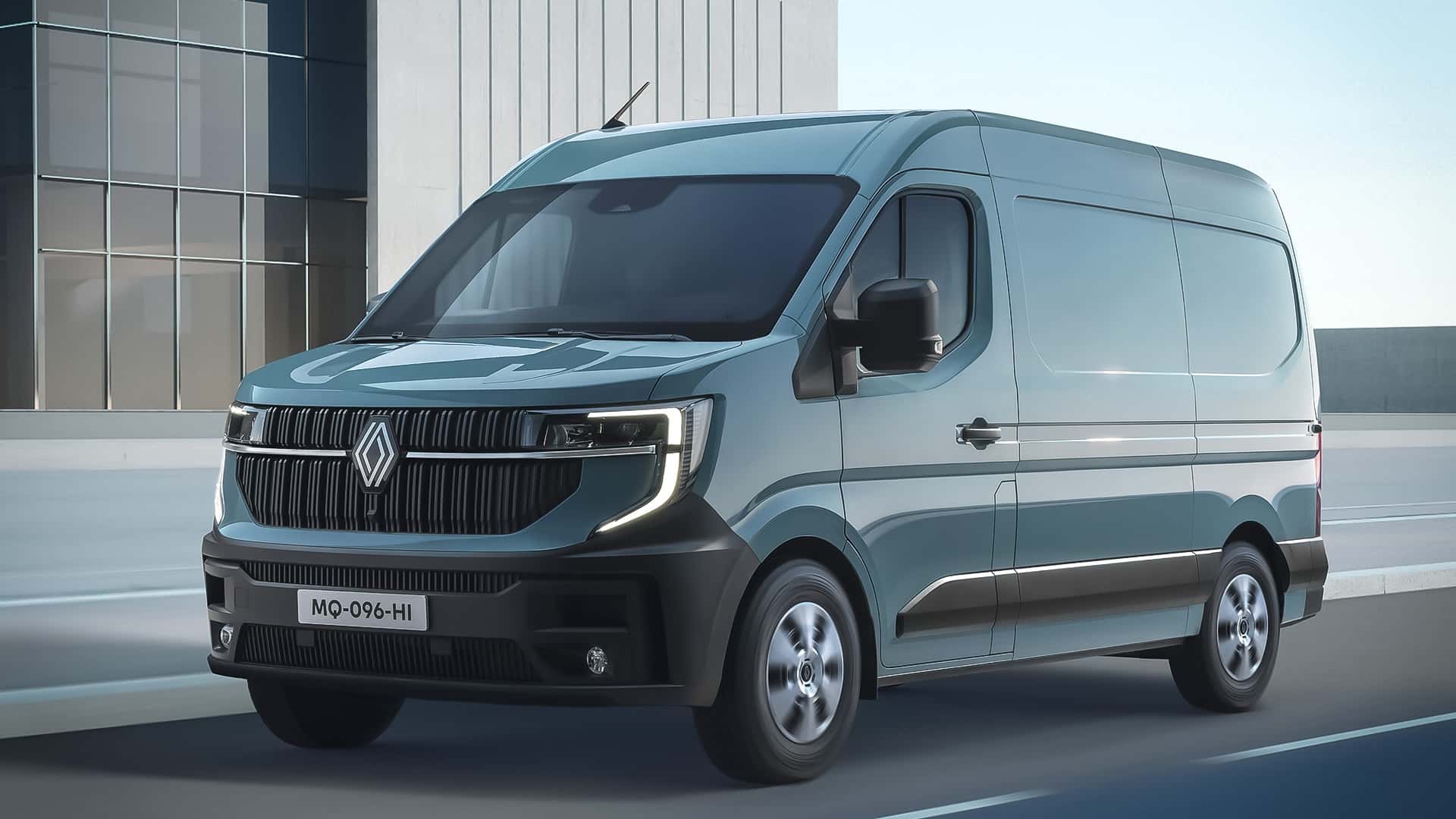Renault Master 2024: фургон нового поколения представлен в дизельной, электрической и водородной версии