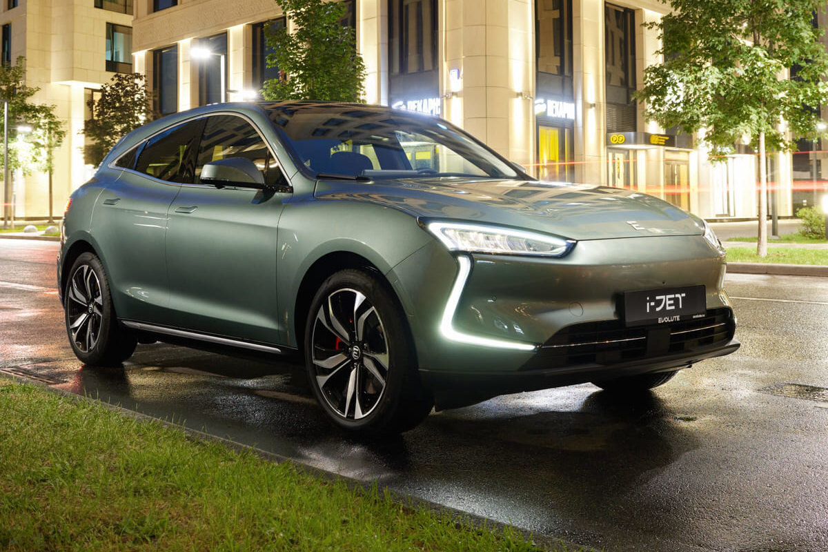 Evolute i-Jet 2024: старт продаж в России мощного электрокроссовера (разгон до 100 км/ч – 3,7 секунды). Электрокар также продается под брендом Huawei