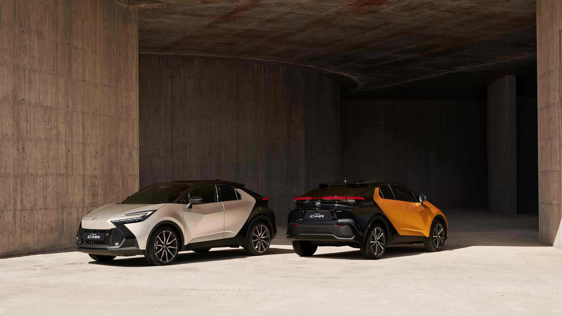 Toyota CH-R 2024 второго поколения: премьера купеобразного паркетника