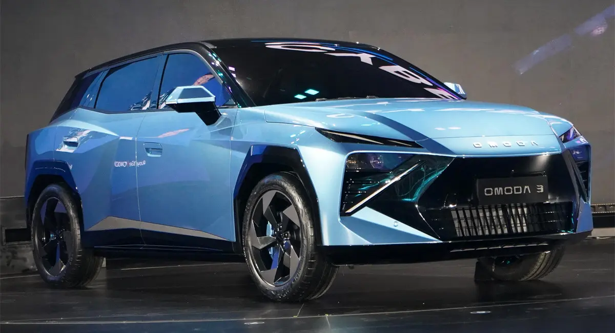 Omoda C3 2025: новый кроссовер марки со смелым дизайном. Фото и первые подробности