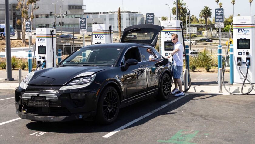 Porsche Macan EV 2023