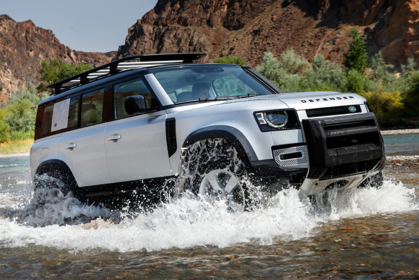 Land Rover Defender 2021