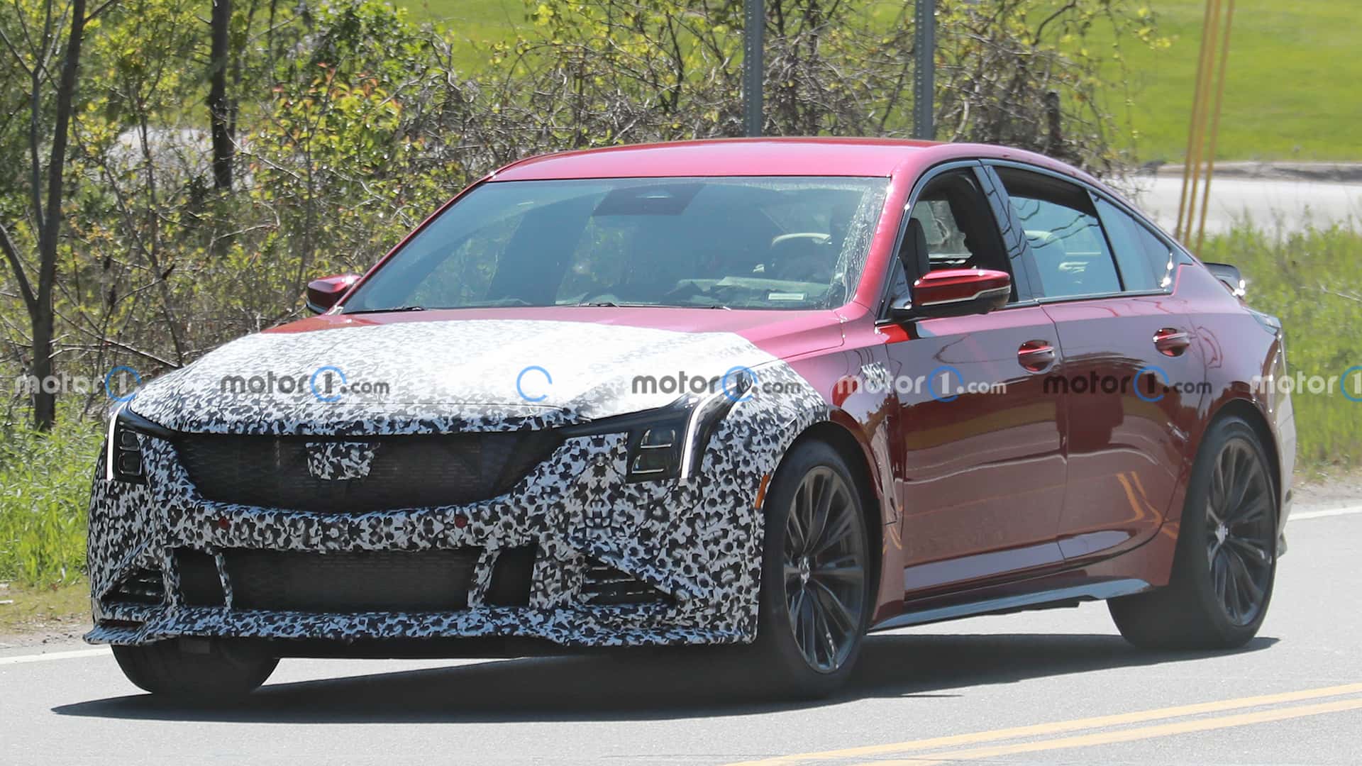 Cadillac CT5-V Blackwing 2024: на подходе обновленный седан в самой мощной версии