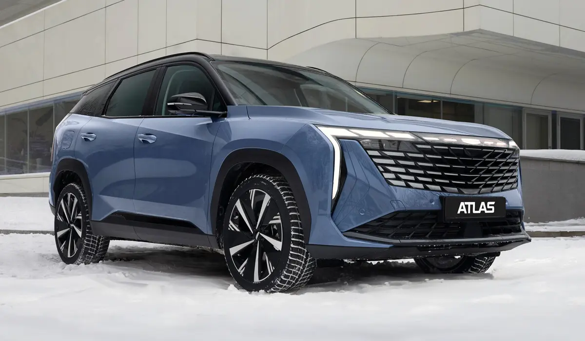 Новый Geely Atlas 2024 в России получит полный привод: цены, характеристики и старт продаж новой модификации (4×4)