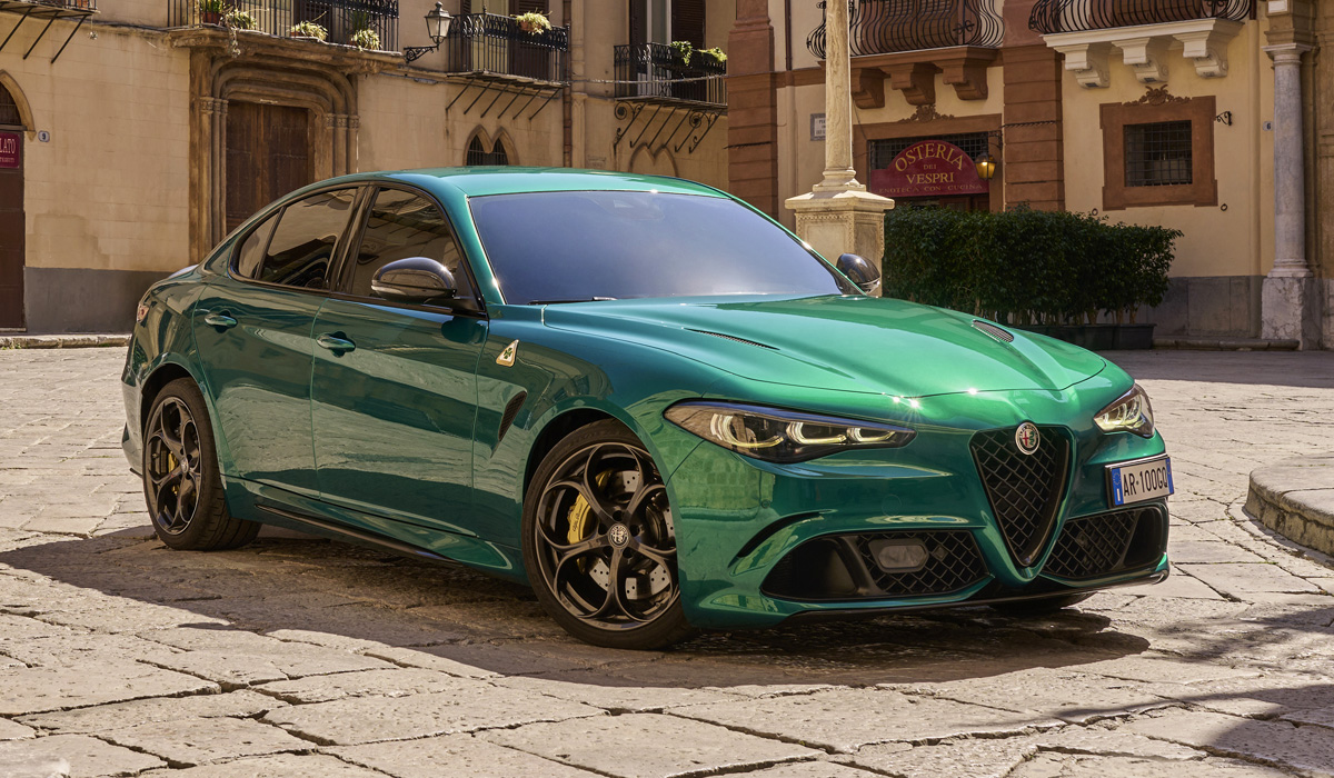 Alfa Romeo Giulia 2023: первый рестайлинг итальянского седана, включая “заряженную” версию Quadrifoglio