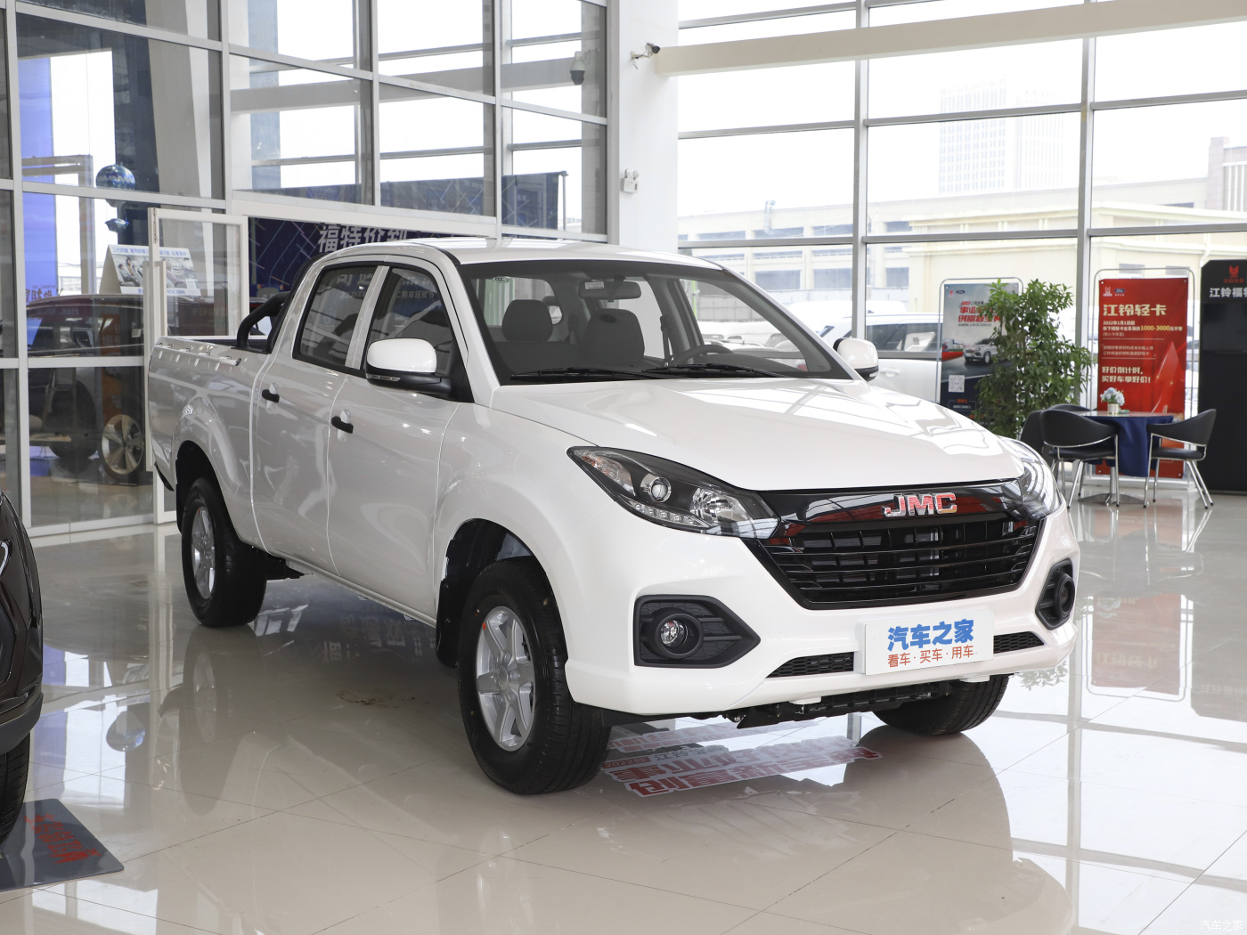 Амбертрак Ворк 2024 (JMC Vigus): цены и комплектации на новый пикап калининградской сборки