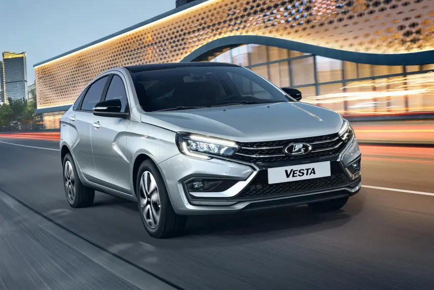 Лада Веста Комфорт в апреле 2024 года предлагается со скидкой в 220 000 рублей. Все цены и комплектации