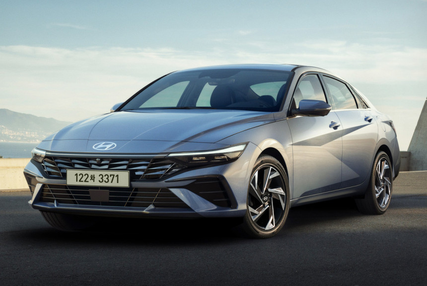 Hyundai Avante 2023 (Elantra) в России: цены и обзор рестайлинга
