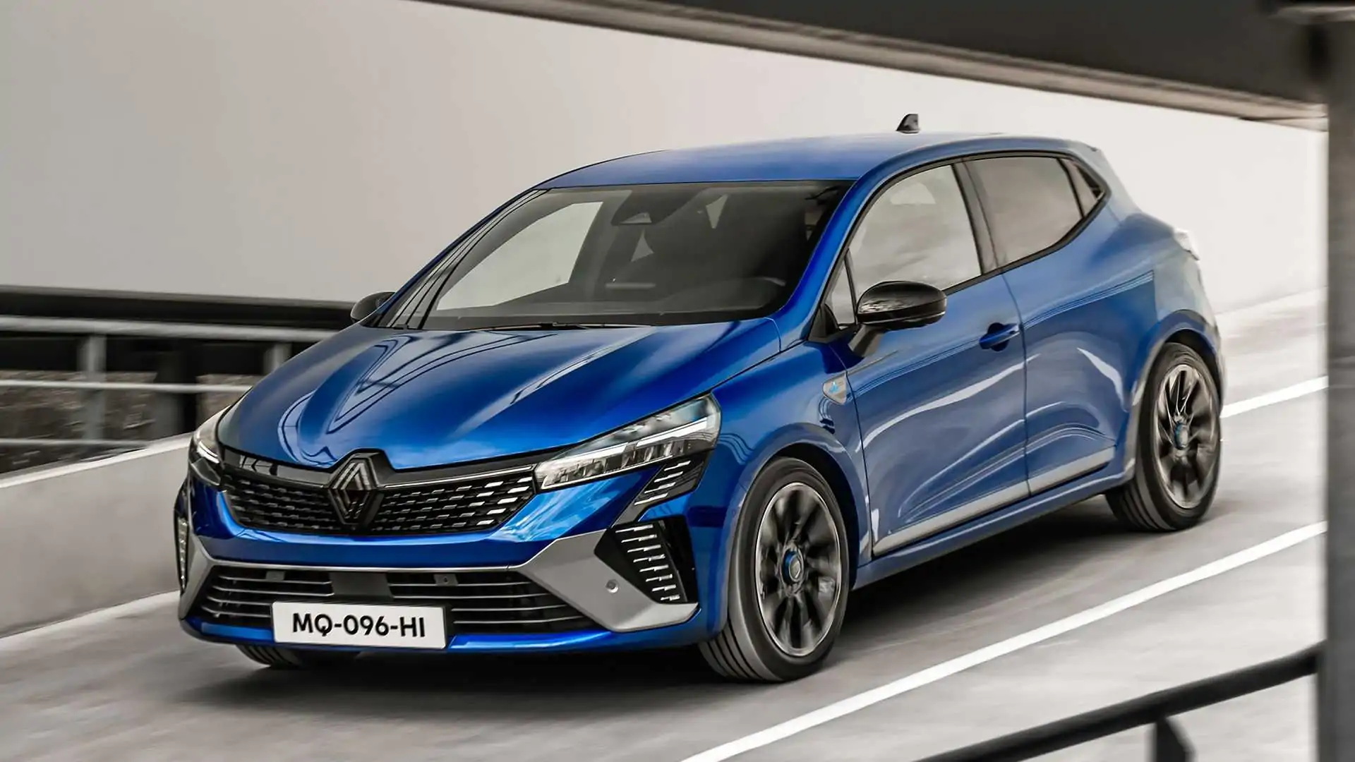 Renault Clio 2023: рестайлинг компактного хэтчбека