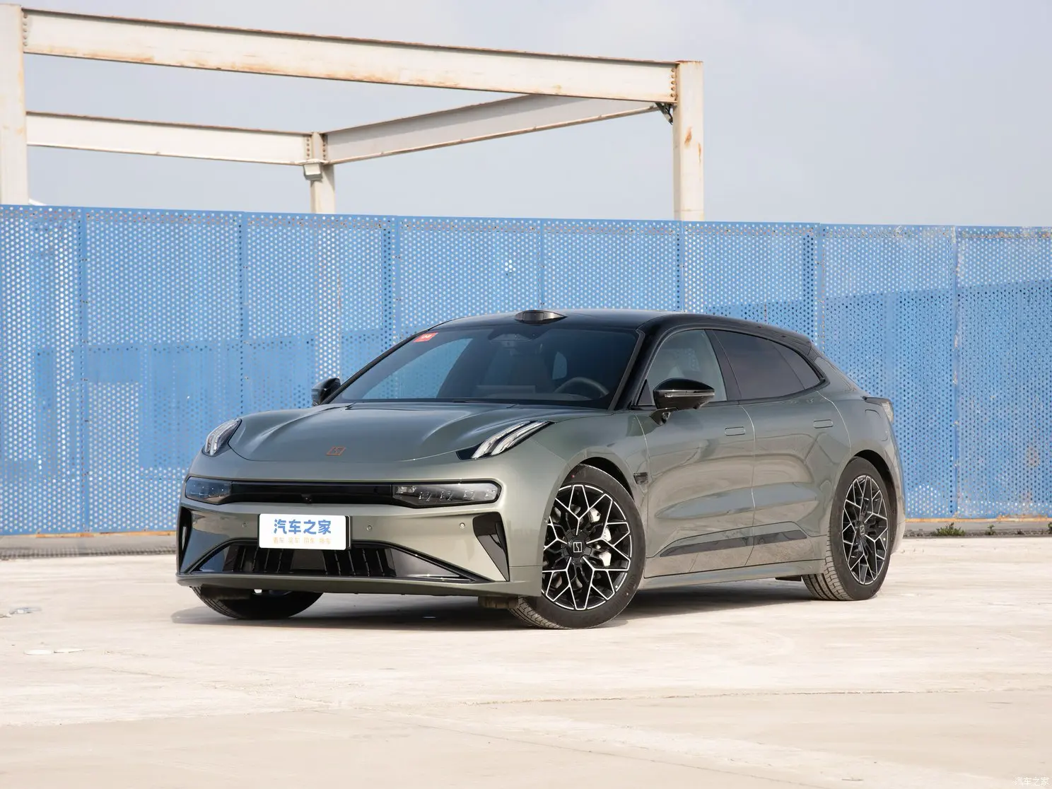 Zeekr 001 2024: рестайлинг самого продаваемого электромобиля в России. Фото и характеристики