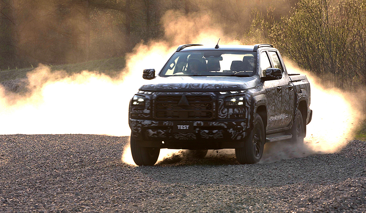 Mitsubishi L200 2023: все подробности о новом поколении