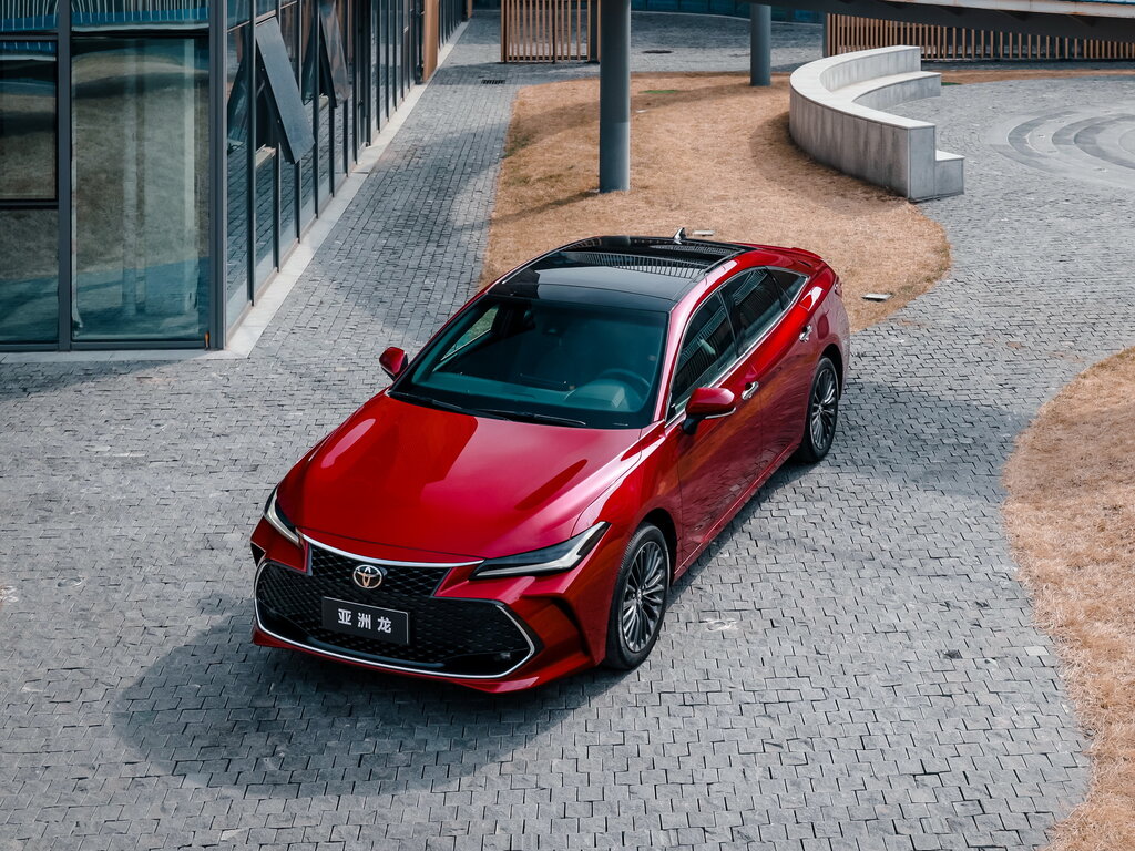 Toyota Avalon 2023: цены в России на обновленный седан (параллельный импорт)