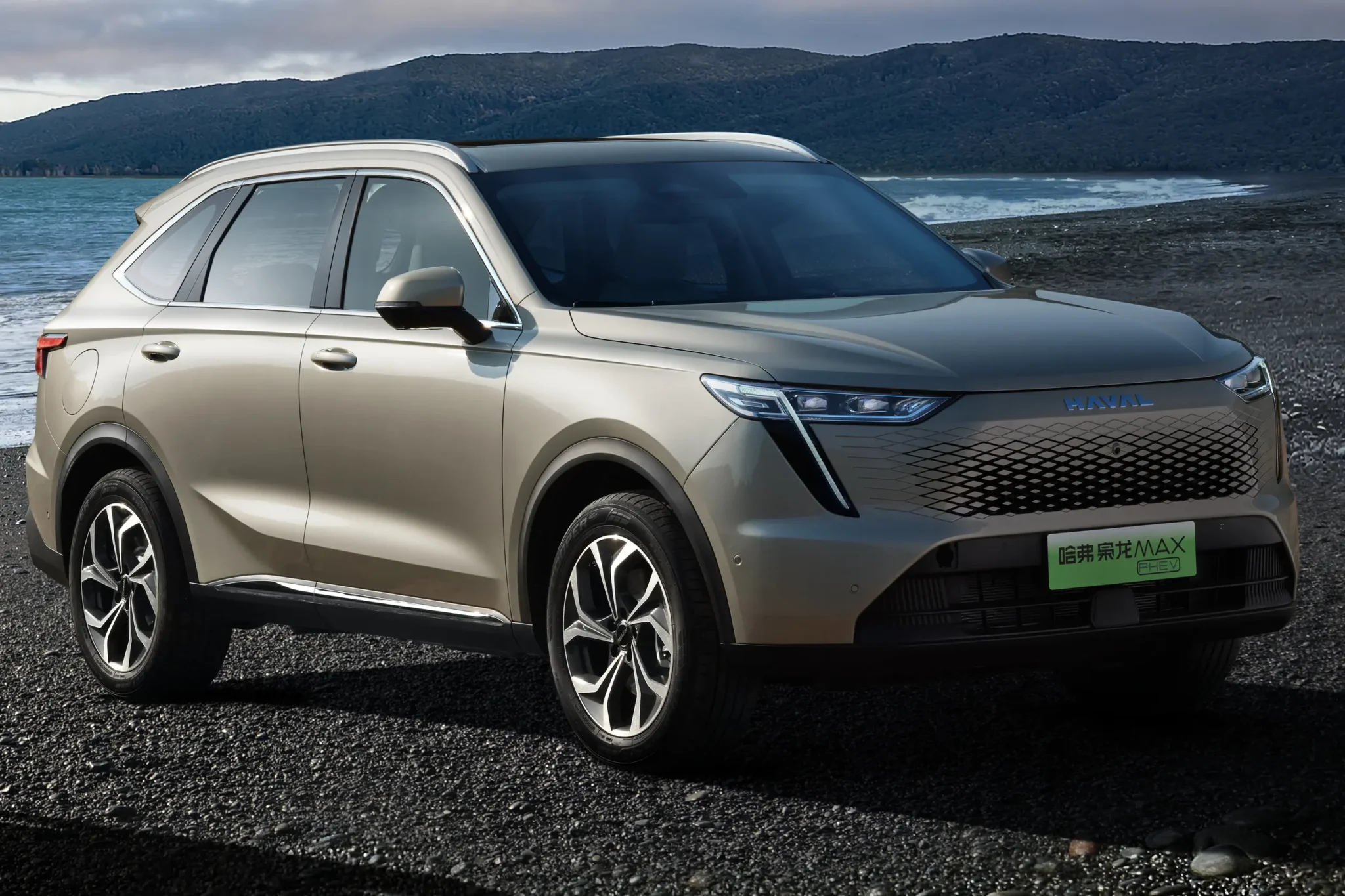 Haval F8 2024 (Xiaolong Max): новый гибридный кроссовер начнет продаваться в России. Подробности и предварительные цены