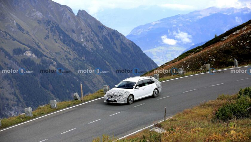 Skoda SuperB 2023