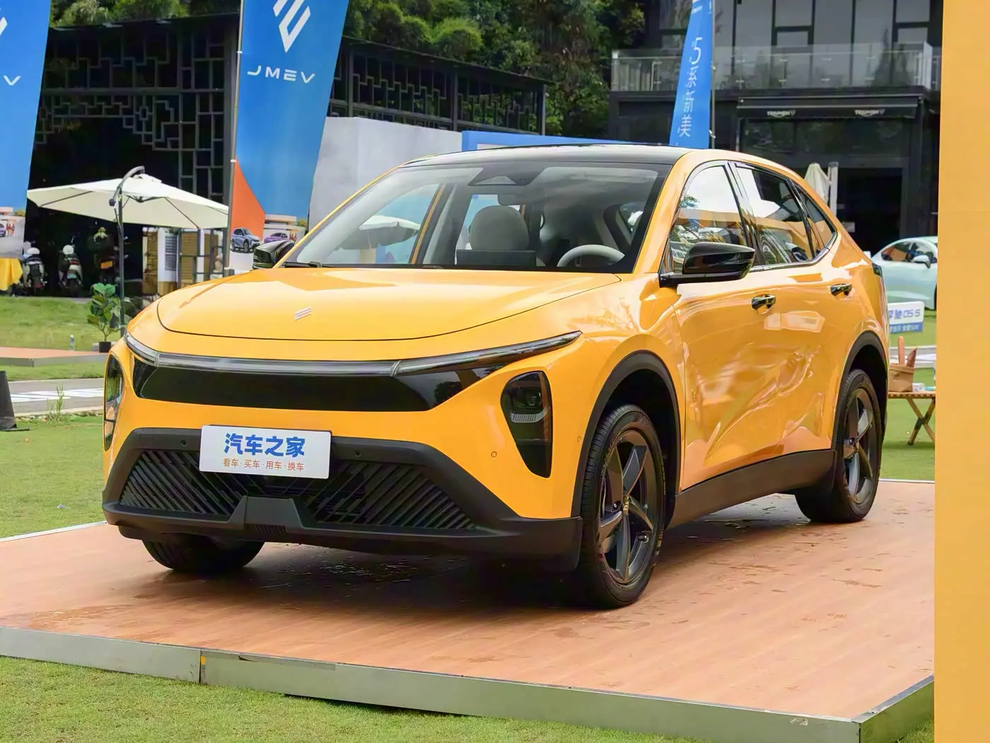 Новинки Амберавто 2026: А3 и А7. Фото, цены, модельный ряд и старт продаж электромобилей российского бренда (JMEV EV3 и кроссовер JMEV 05S)