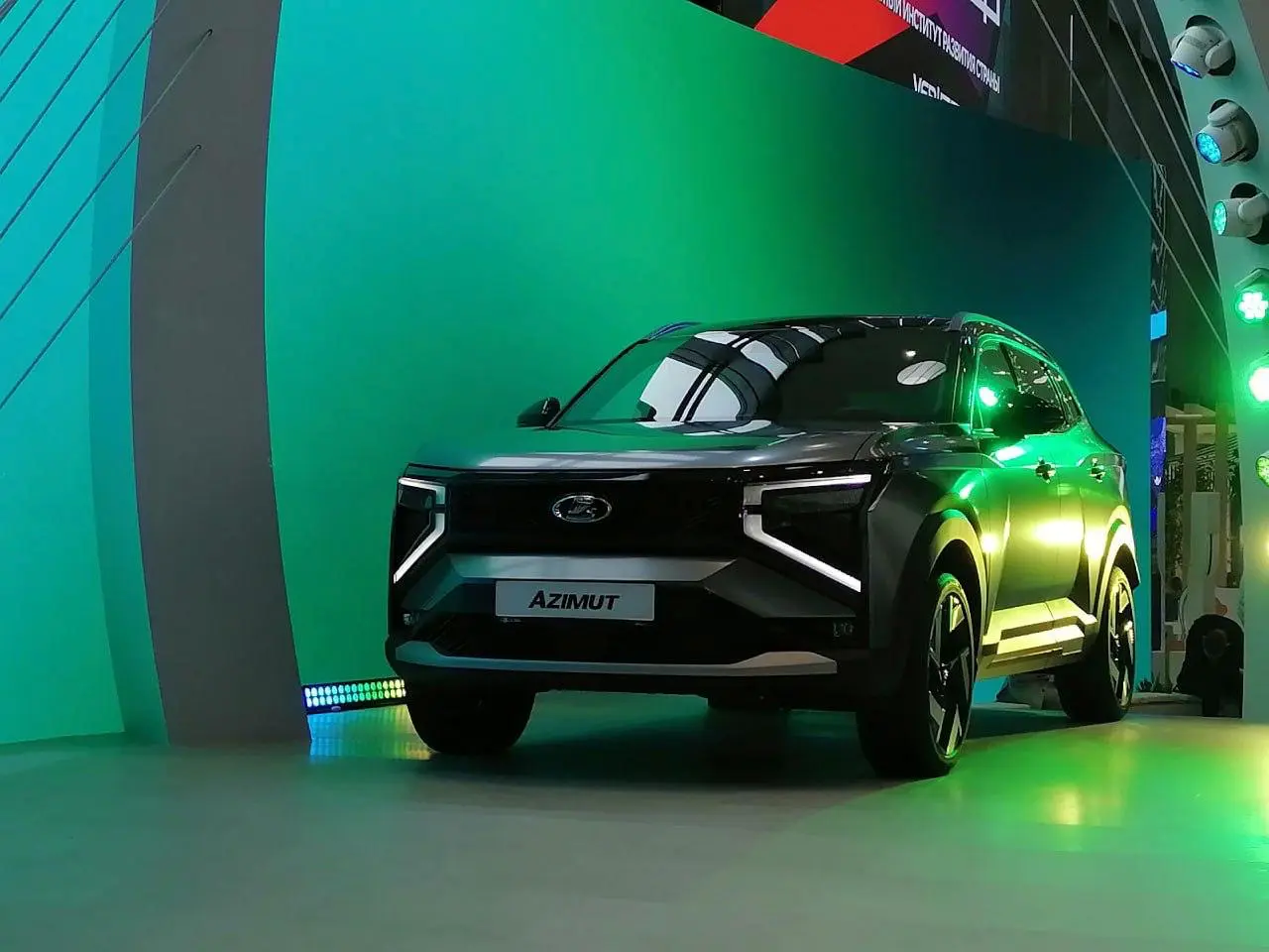 Новые модели Лада 2026: кроссовер Азимут, минивэн, рестайлинг Нивы Тревел, Lada Iskra, Гранта с вариатором. Все новинки от АвтоВАЗа. Фото, цены и дата выхода