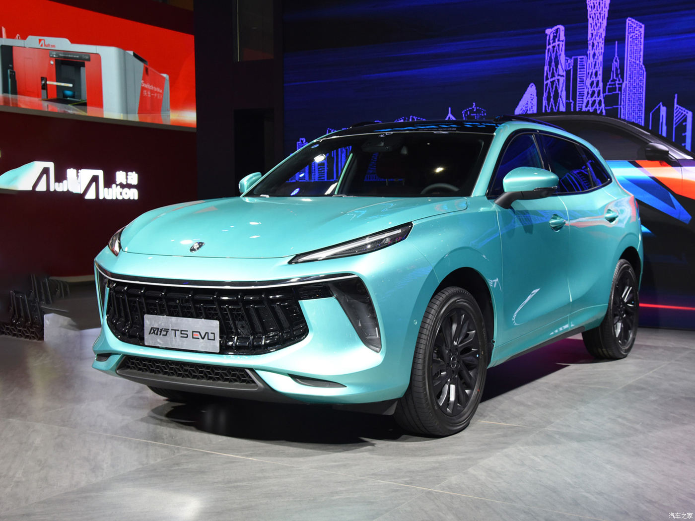 Forthing T5 EVO 2023: кроссовер от нового китайского бренда в России (конкурент Mazda CX-5) Цены и комплектации